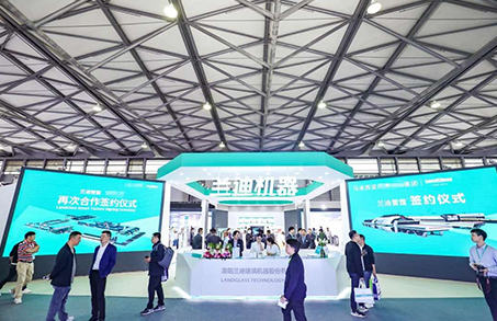 盛会重启，共同见证 | 第32届中国玻璃展首日精彩瞬间！