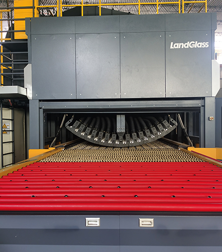 兰迪钢化技术赋能利马“和平桥” 玻璃, 铸就城市新名片