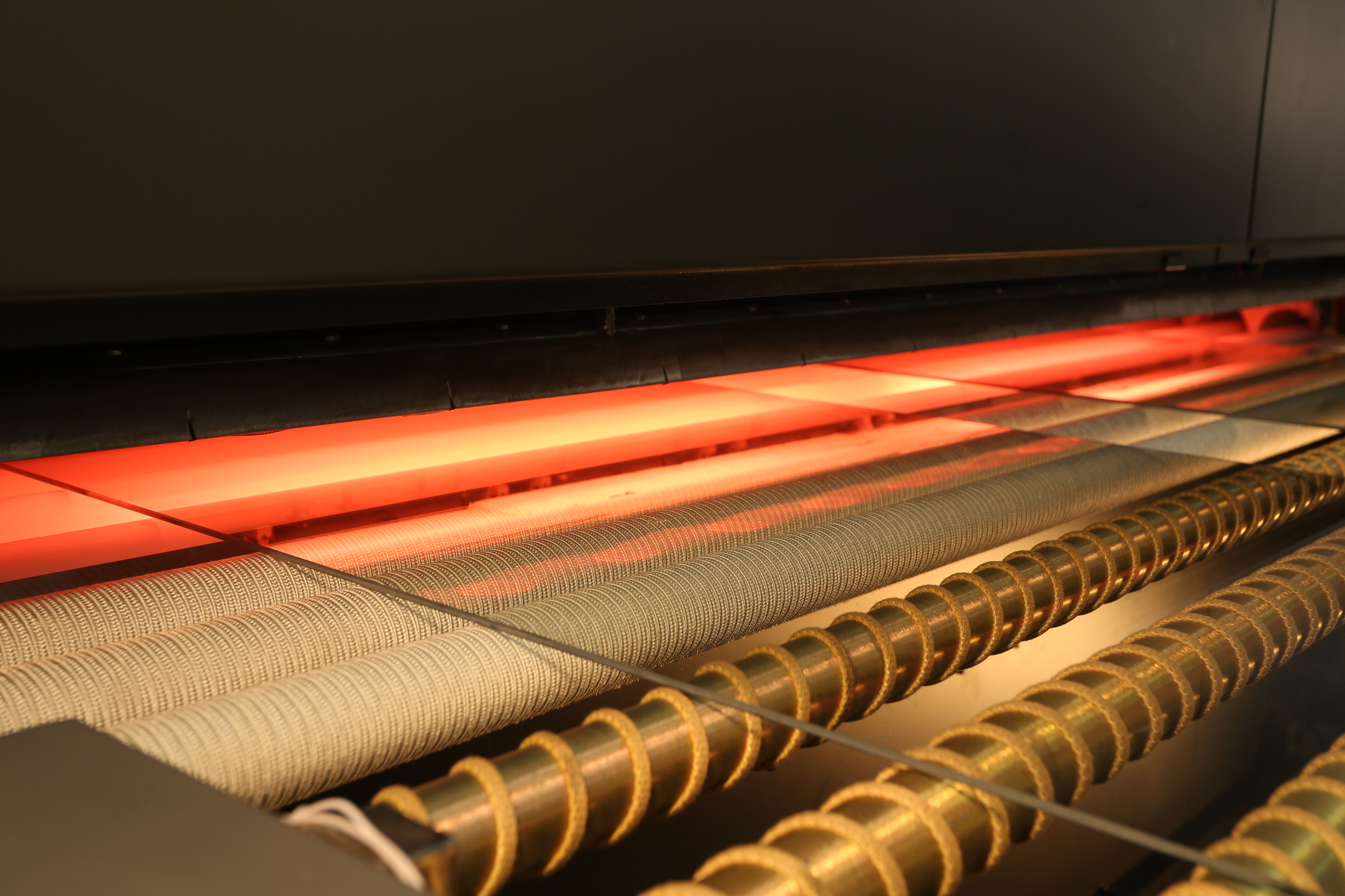 钢化炉操作中麻点缺陷的成因及解决对策（二）：设备状态维护